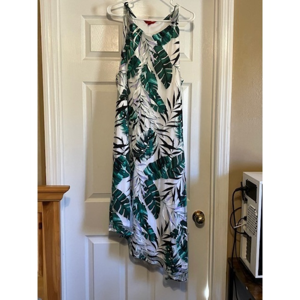 Maxi Dress ~ Size 2XL, XXL Tropical Leaves Sleeveless Dress Jennifer Lopez
